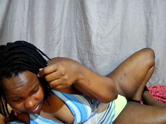 sweet-bunny12 webcam