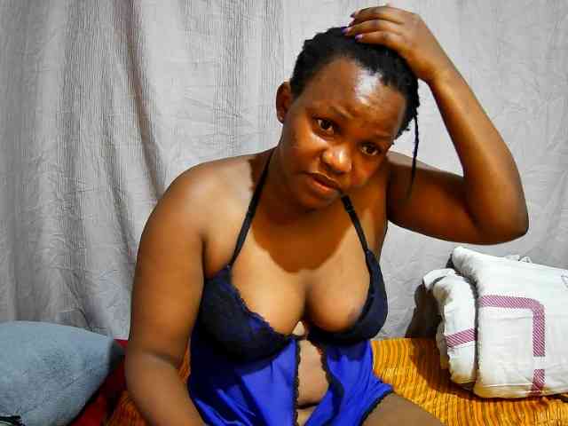 sweet-bunny12 webcam