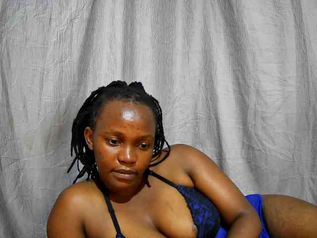 sweet-bunny12 webcam