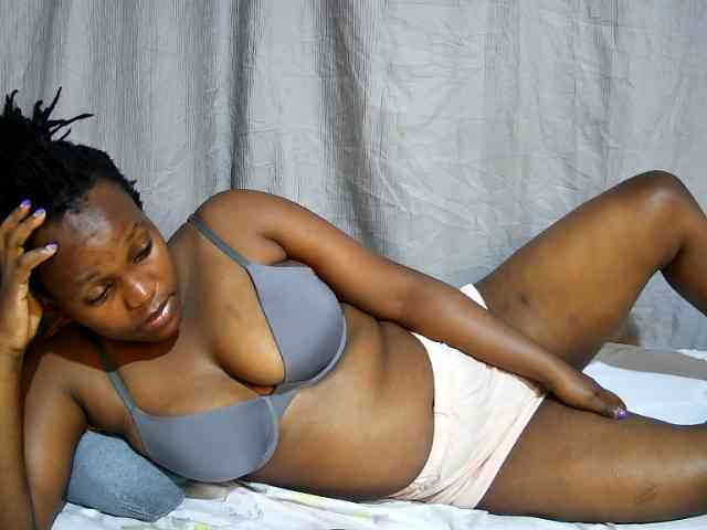 sweet-bunny12 webcam