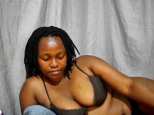sweet-bunny12 webcam