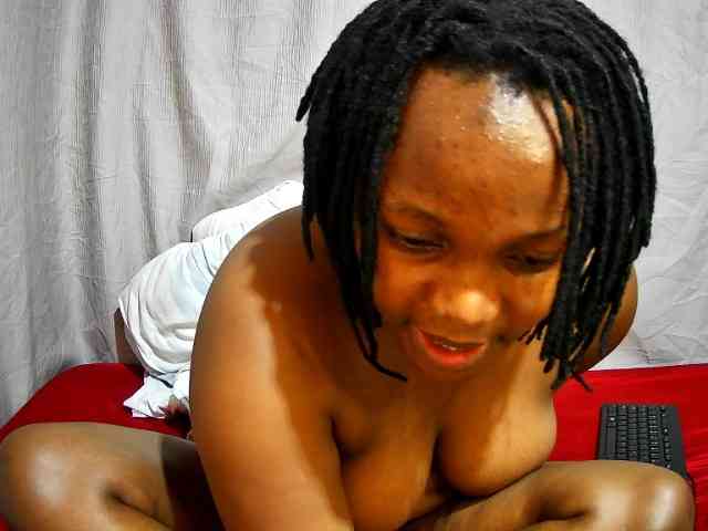 sweet-bunny12 webcam