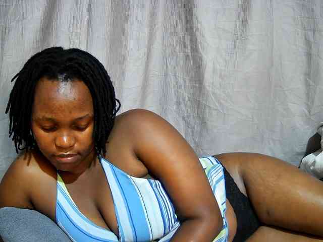 sweet-bunny12 webcam