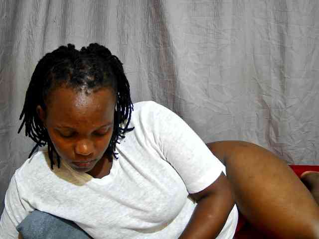 sweet-bunny12 webcam