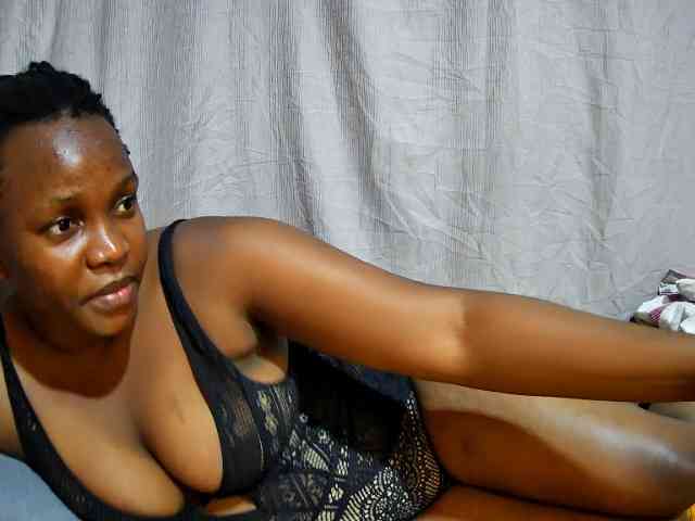 sweet-bunny12 webcam