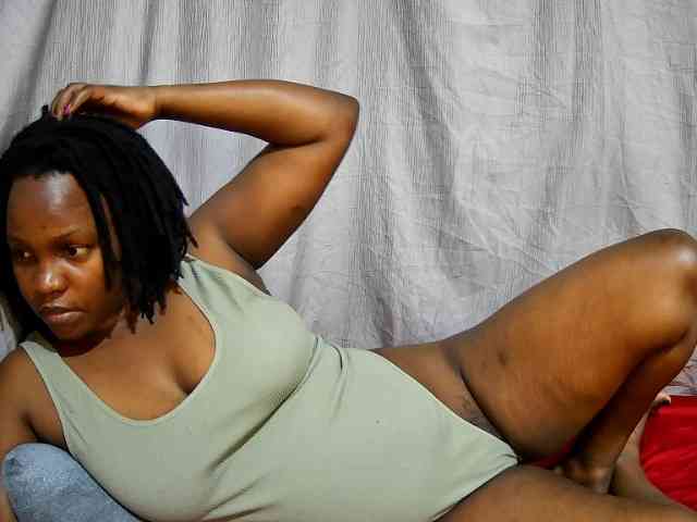 sweet-bunny12 webcam