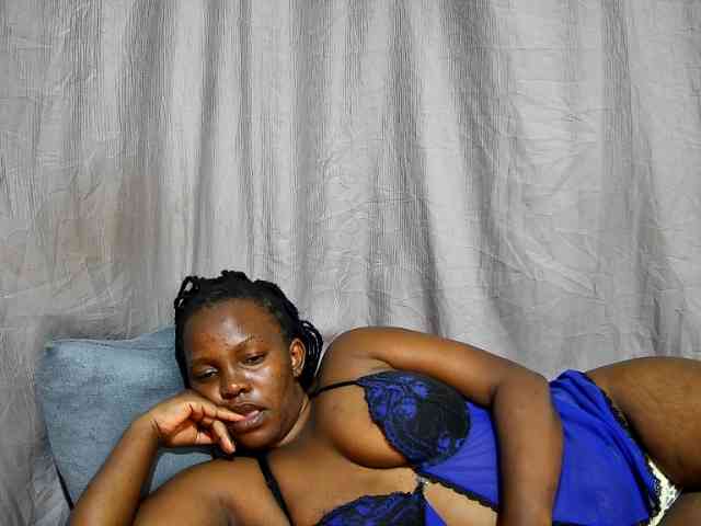 sweet-bunny12 webcam