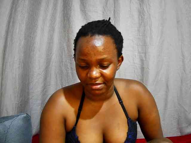 sweet-bunny12 webcam