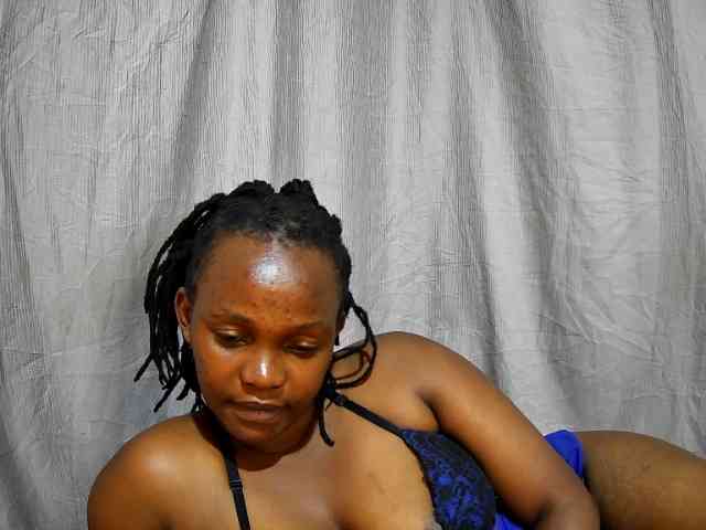 sweet-bunny12 webcam