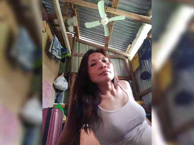 CherrieRose30 webcam