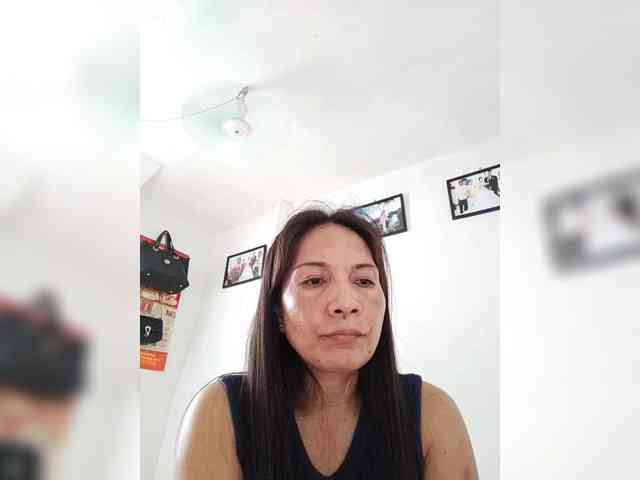 CherrieRose30 webcam