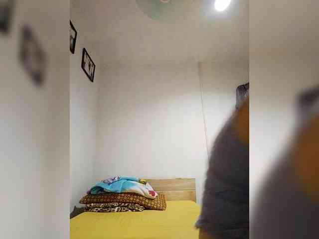 CherrieRose30 webcam