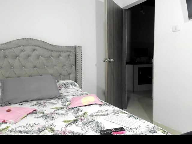 emilydauz's BongaCams show and profile