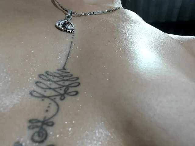 emilydauz's BongaCams show and profile