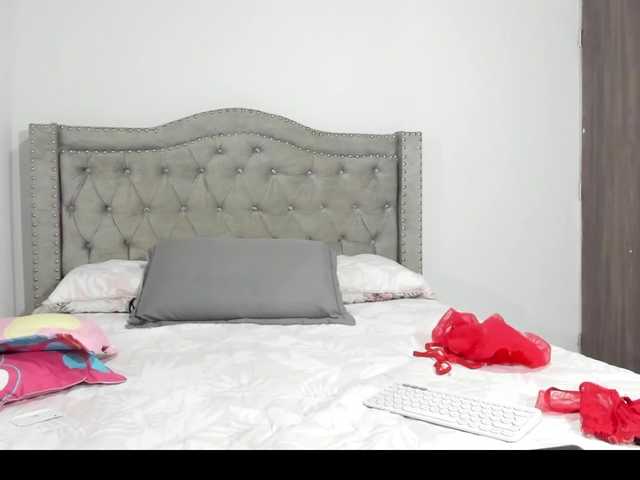 emilydauz's BongaCams show and profile