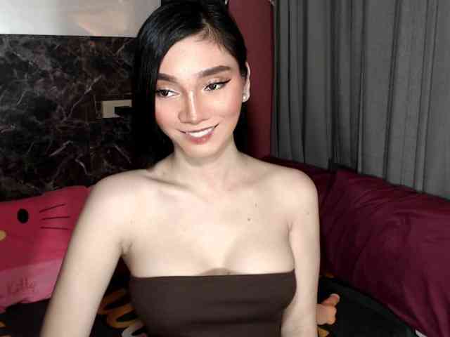 QueenofAllQeenz3... Live Webcam on BongaCams