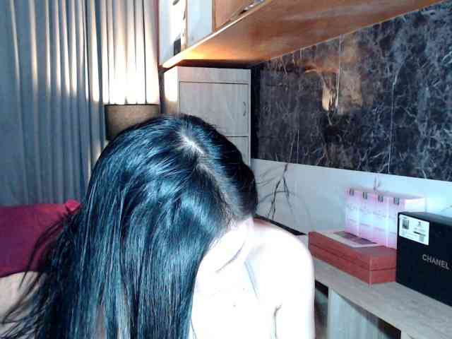 QueenofAllQeenz34