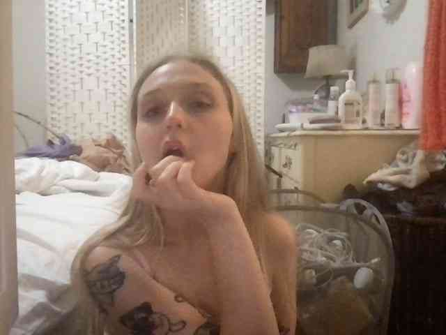 glittercvnt Live Webcam on BongaCams