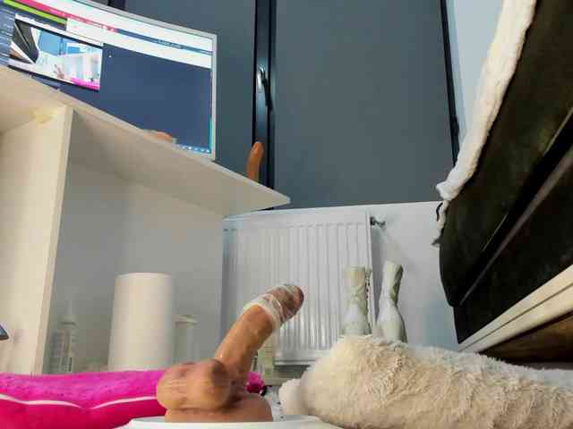 ZaraDee webcam