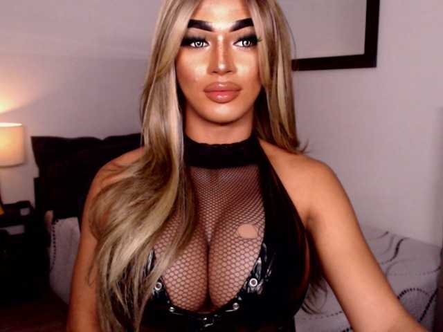 DominantLatina