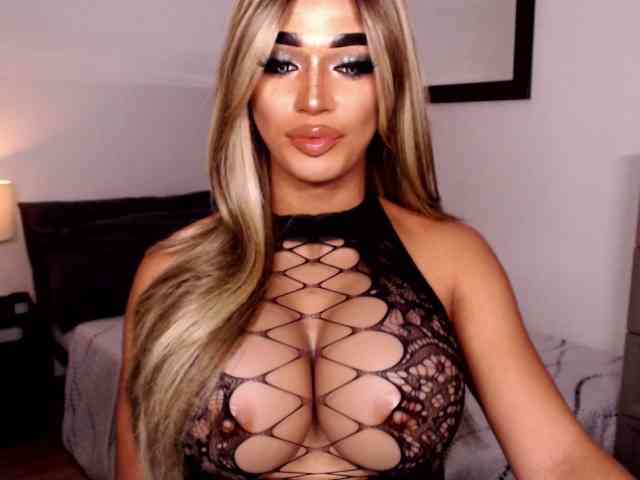 DominantLatina