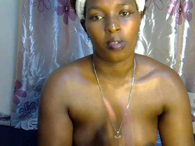 Prettyshasha webcam