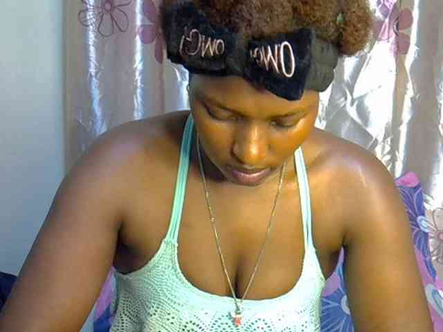 Prettyshasha webcam