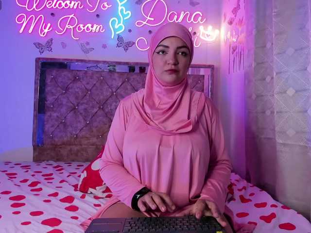 Dana-Alabi's BongaCams show and profile