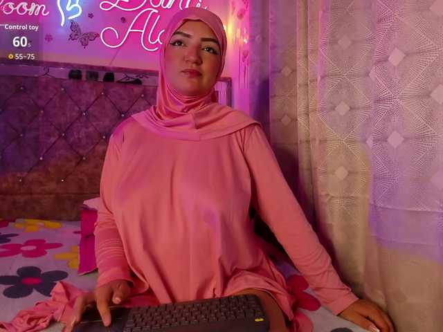 Dana-Alabi's BongaCams show and profile