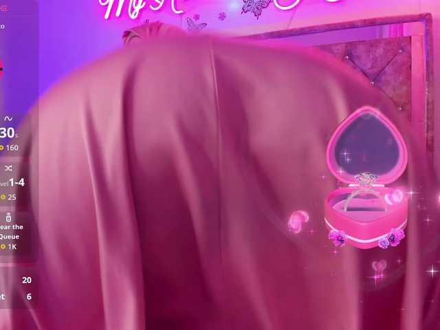 Dana-Alabi's BongaCams show and profile