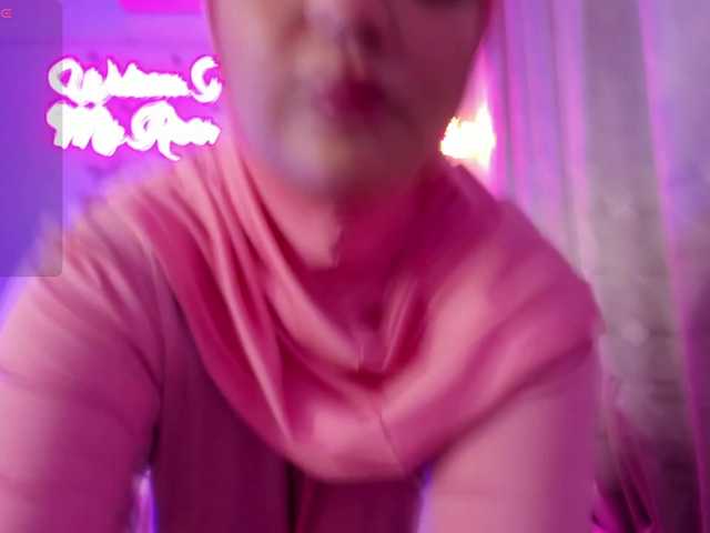 Dana-Alabi's BongaCams show and profile