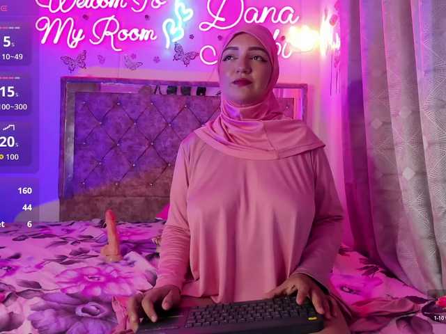 Dana-Alabi's BongaCams show and profile