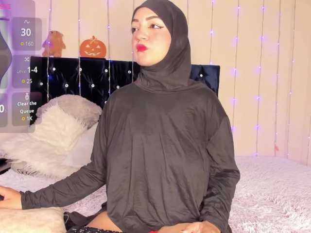 Dana-Alabi's BongaCams show and profile