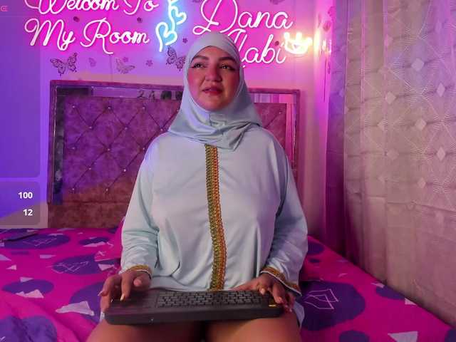 Dana-Alabi's BongaCams show and profile