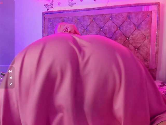 Dana-Alabi's BongaCams show and profile