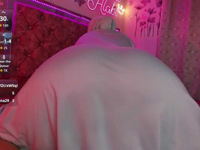 Dana-Alabi's BongaCams show and profile