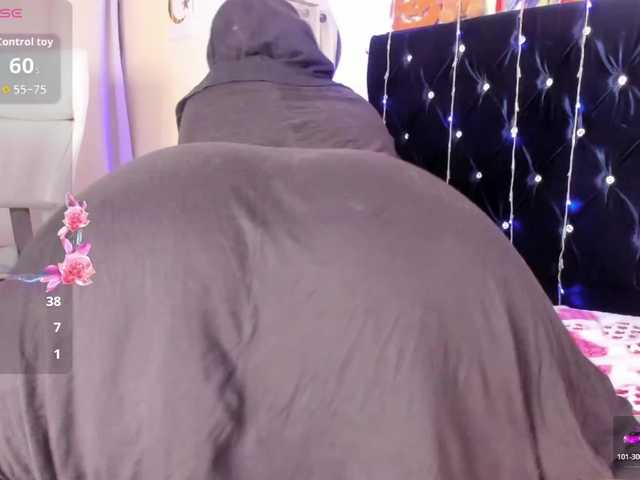 Dana-Alabi's BongaCams show and profile