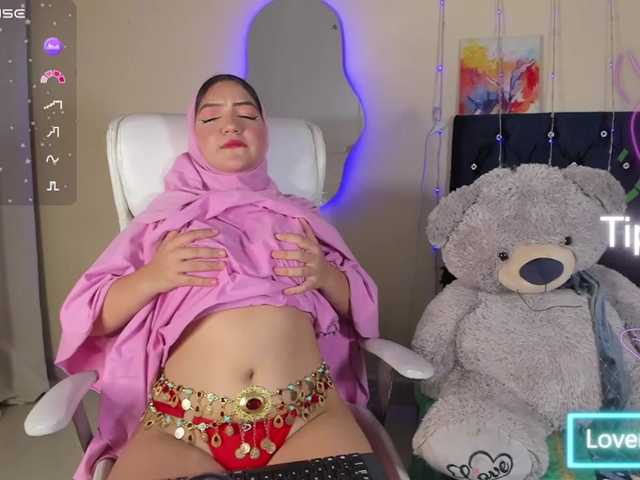  Dana-Alabi chat room