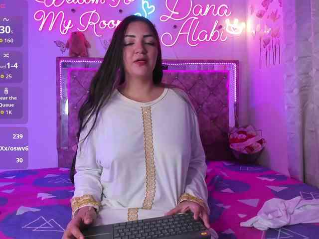 Dana-Alabi webcam