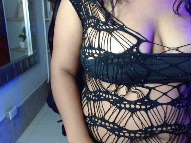chloe-ebony webcam