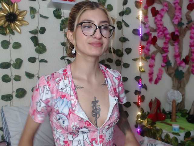 1kaii — Joyeux Nol  tous et bonne anne ! Merry Christmas to all, and a Happy New Year! Feliz Navidad a todos y un prspero ao nuevo!