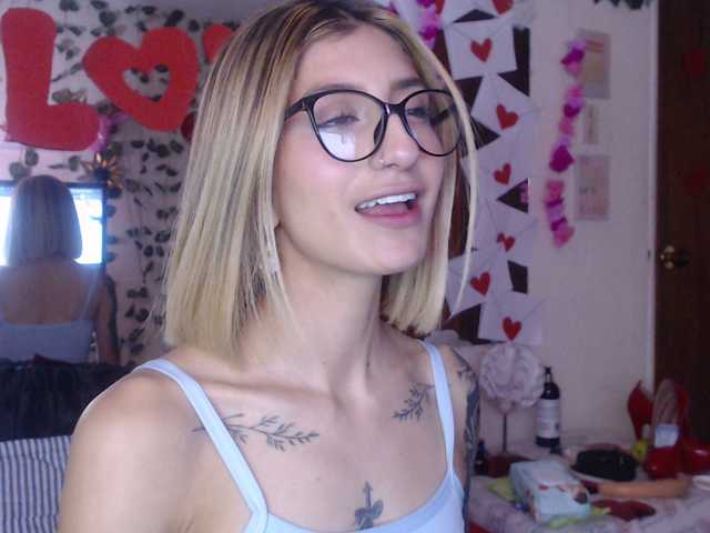 BongaCams 1kaii is Freechat 1kaii — Joyeux Nol tous et bonne anne ! Merry Christmas to all, and a Happy New Year! Feliz Navidad a todos y un prspero ao nuevo!