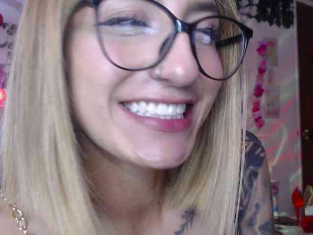 1kaii Live Webcam on BongaCams