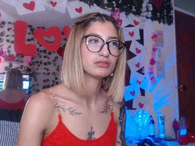 1kaii Live Webcam on BongaCams