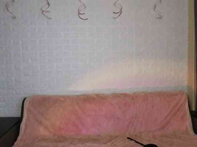 SandraSanvee webcam