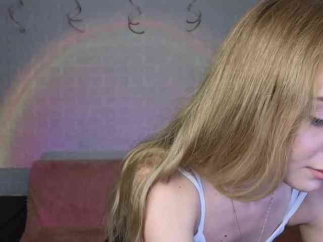 SandraSanvee webcam