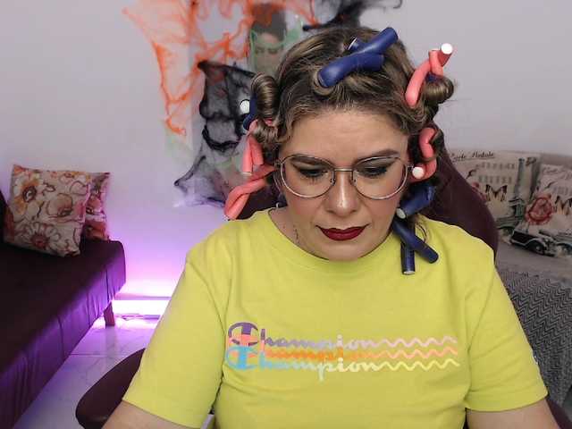  Diva-Hot82 chat room