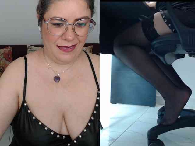 Diva-Hot82 webcam