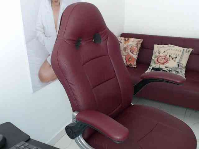Diva-Hot82 webcam