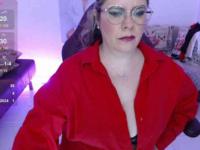 Diva-Hot82 webcam